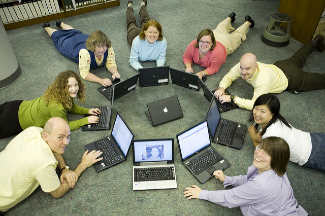 Learning in the MOOC Community